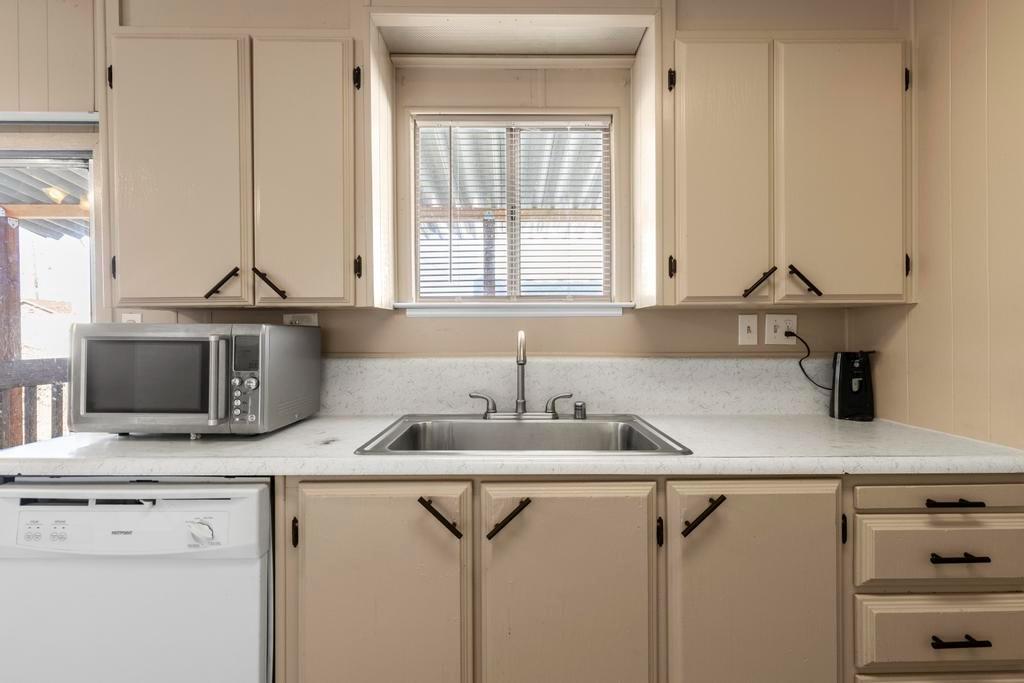 5890 Riverside Drive