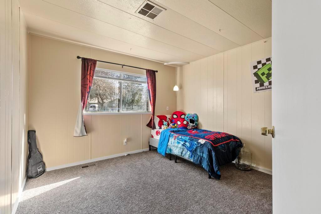 5890 Riverside Drive