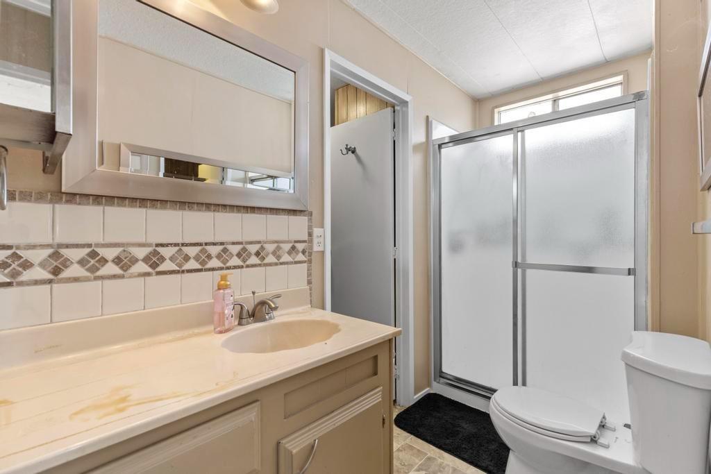 5890 Riverside Drive