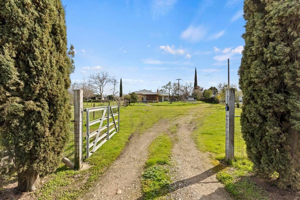 3696 State Highway 20