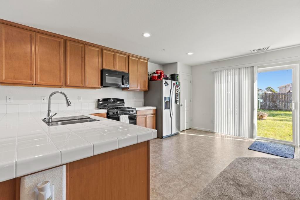 1324 Deerwood Street