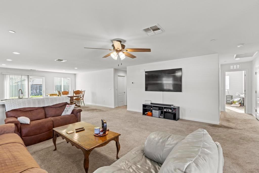 1324 Deerwood Street