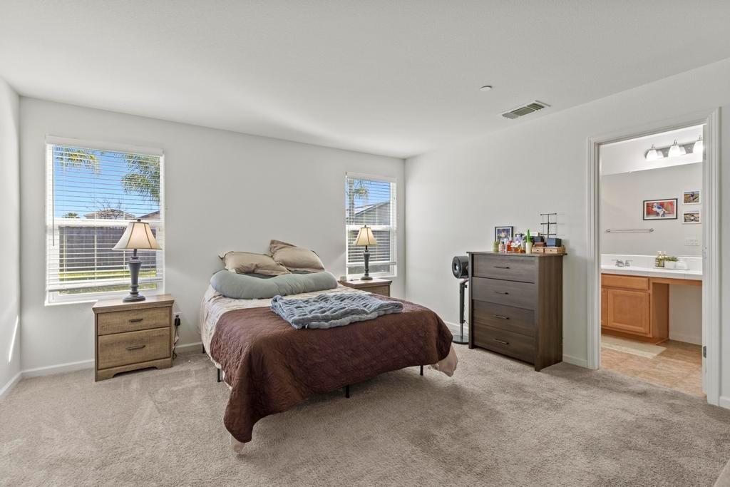 1324 Deerwood Street