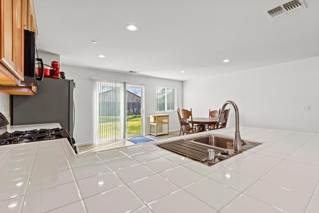 1324 Deerwood Street