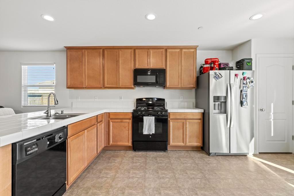 1324 Deerwood Street