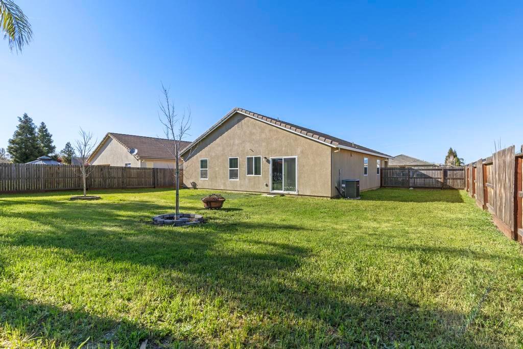 1324 Deerwood Street