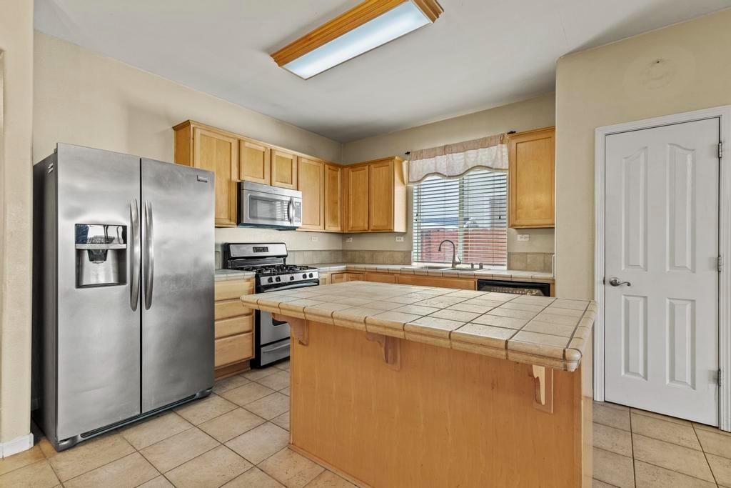 1715 Shoreline Drive