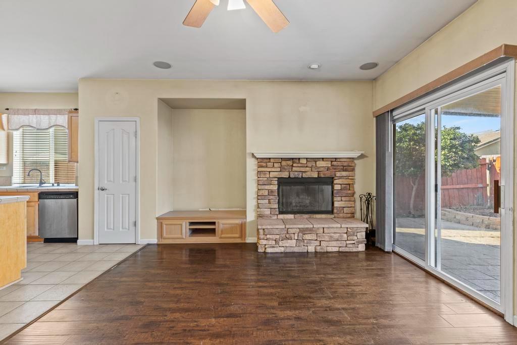 1715 Shoreline Drive