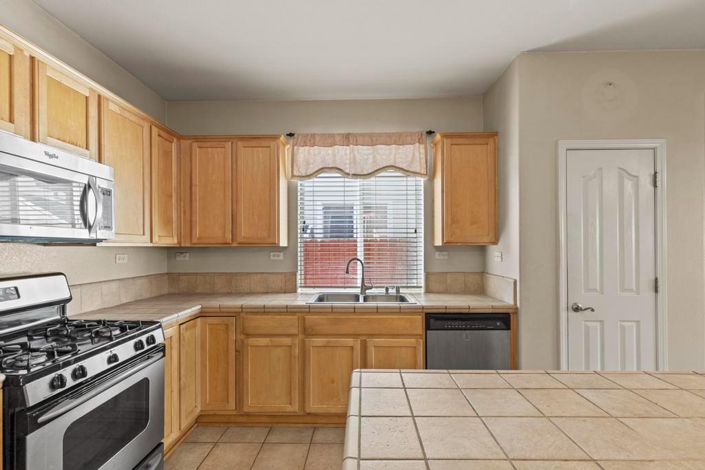 1715 Shoreline Drive