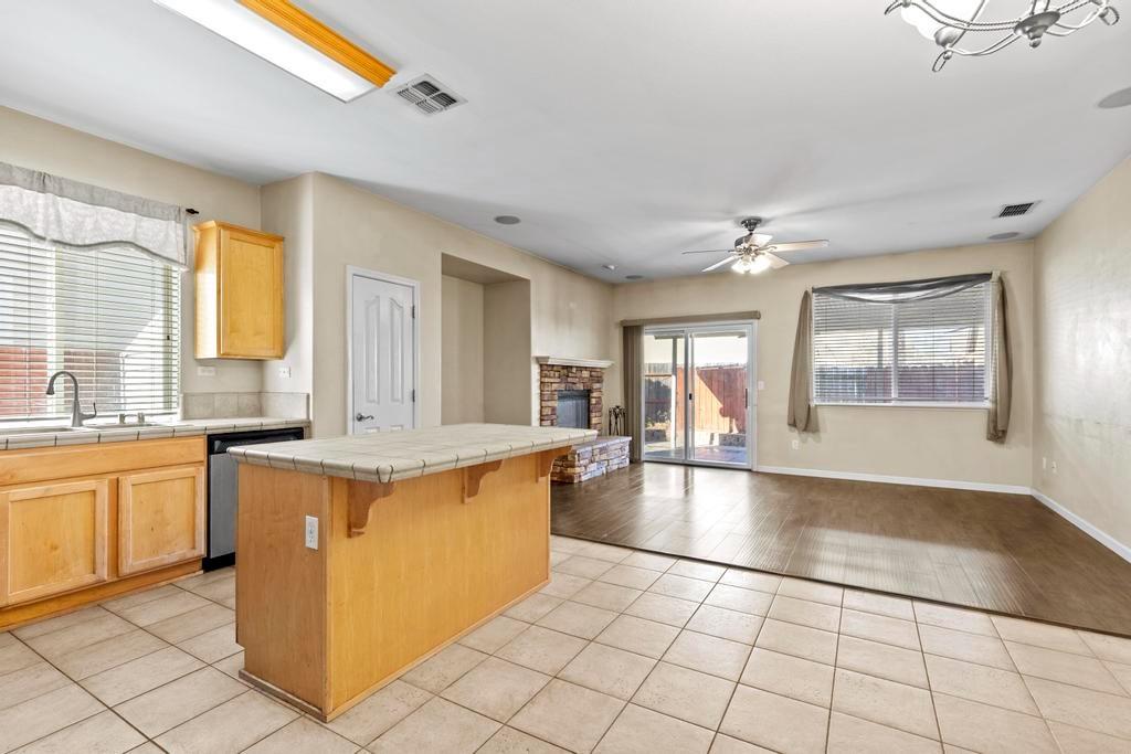 1715 Shoreline Drive