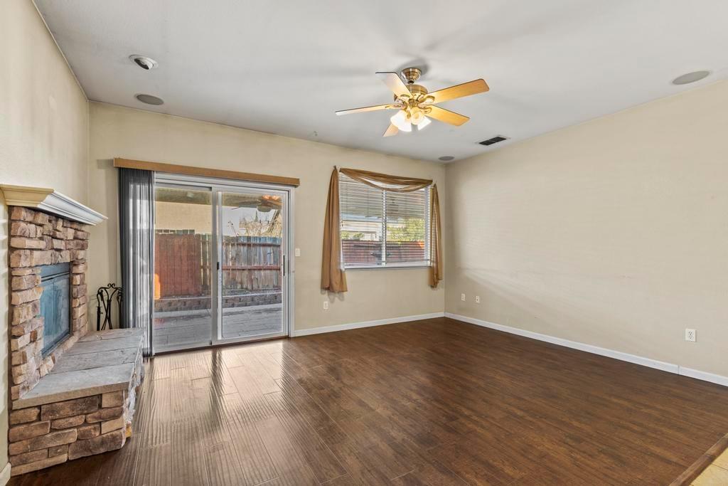 1715 Shoreline Drive