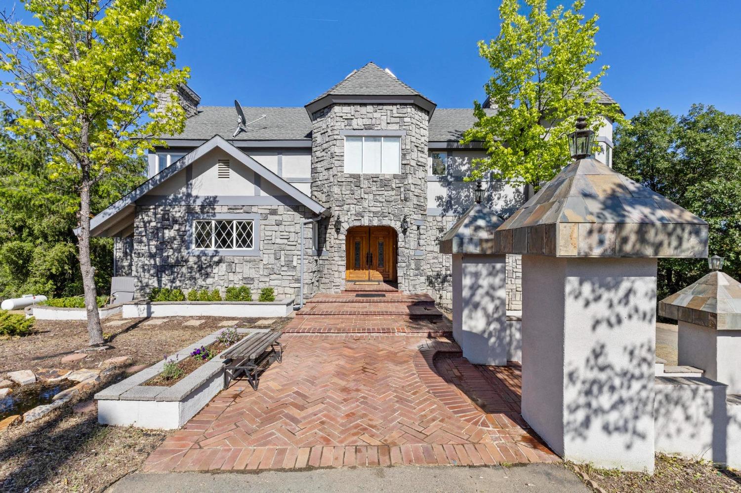 22160 Winchester Way