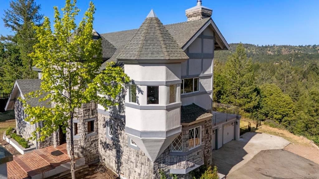 22160 Winchester Way