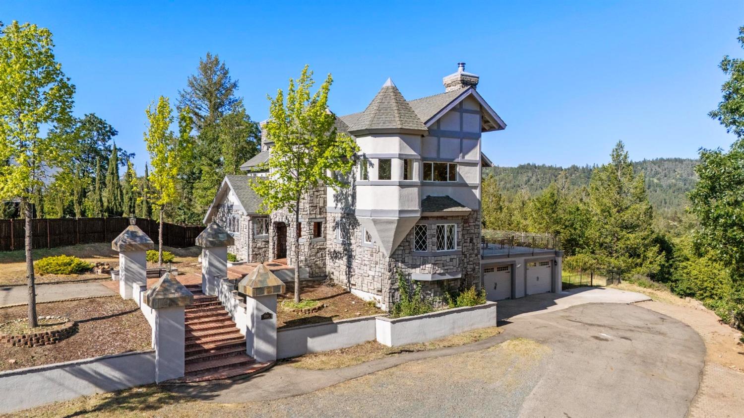 22160 Winchester Way