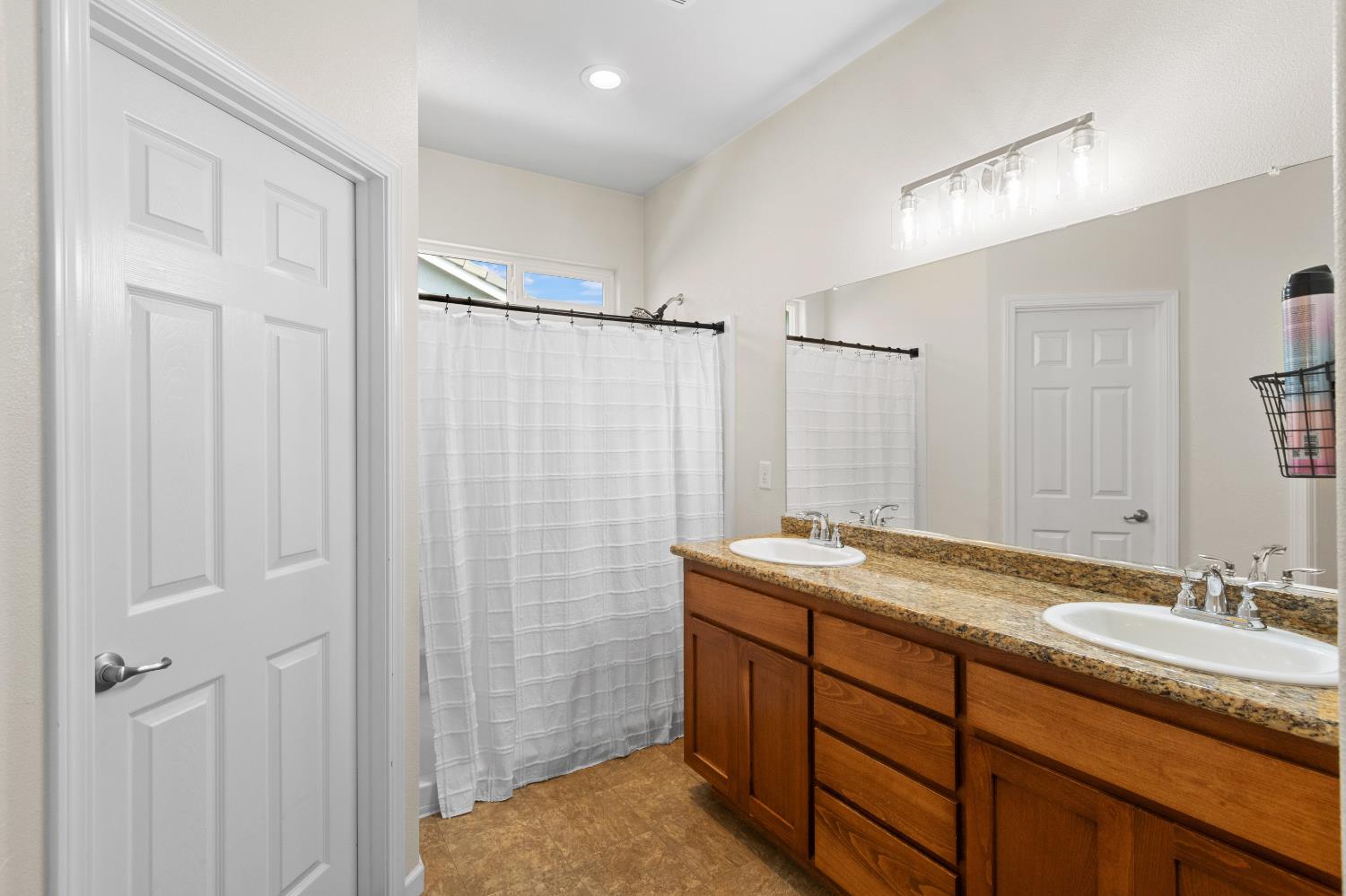 2101 Moss Glen Loop