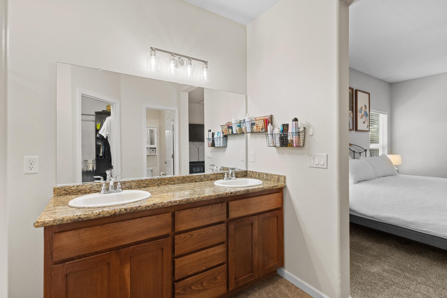 2101 Moss Glen Loop
