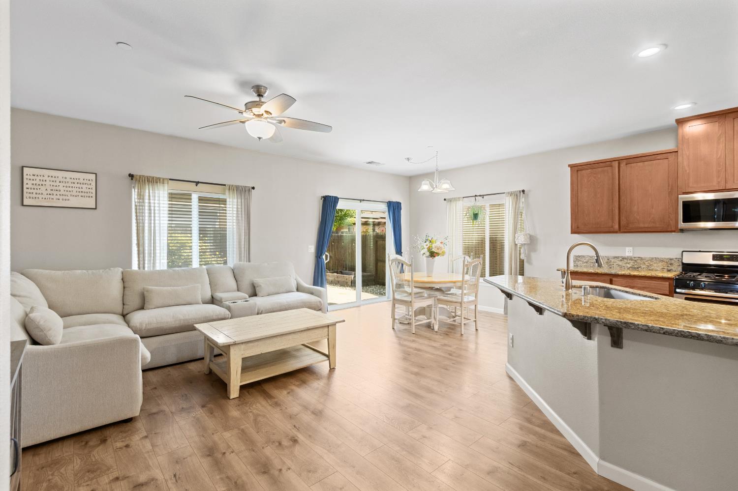 2101 Moss Glen Loop