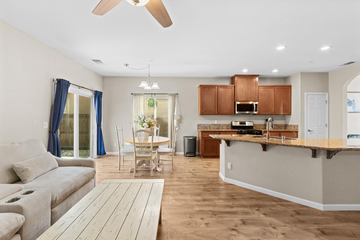 2101 Moss Glen Loop