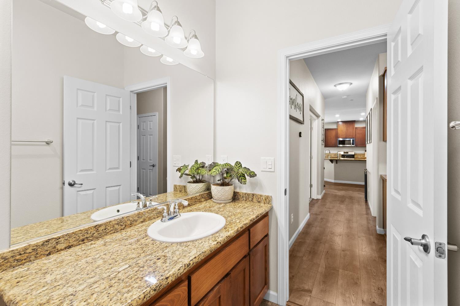2101 Moss Glen Loop