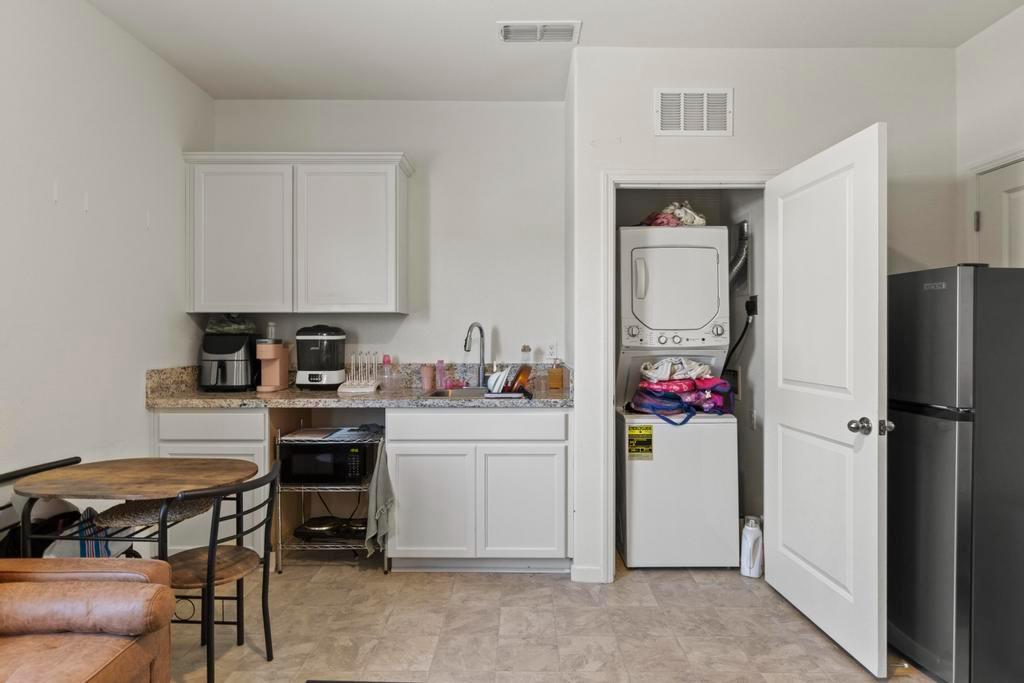 3194 Heather Drive