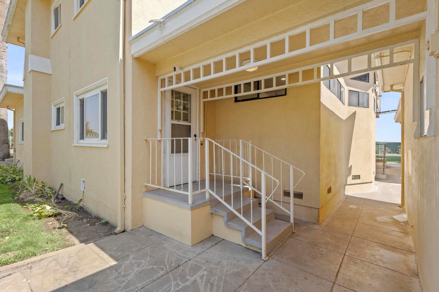 7327 Garden Highway