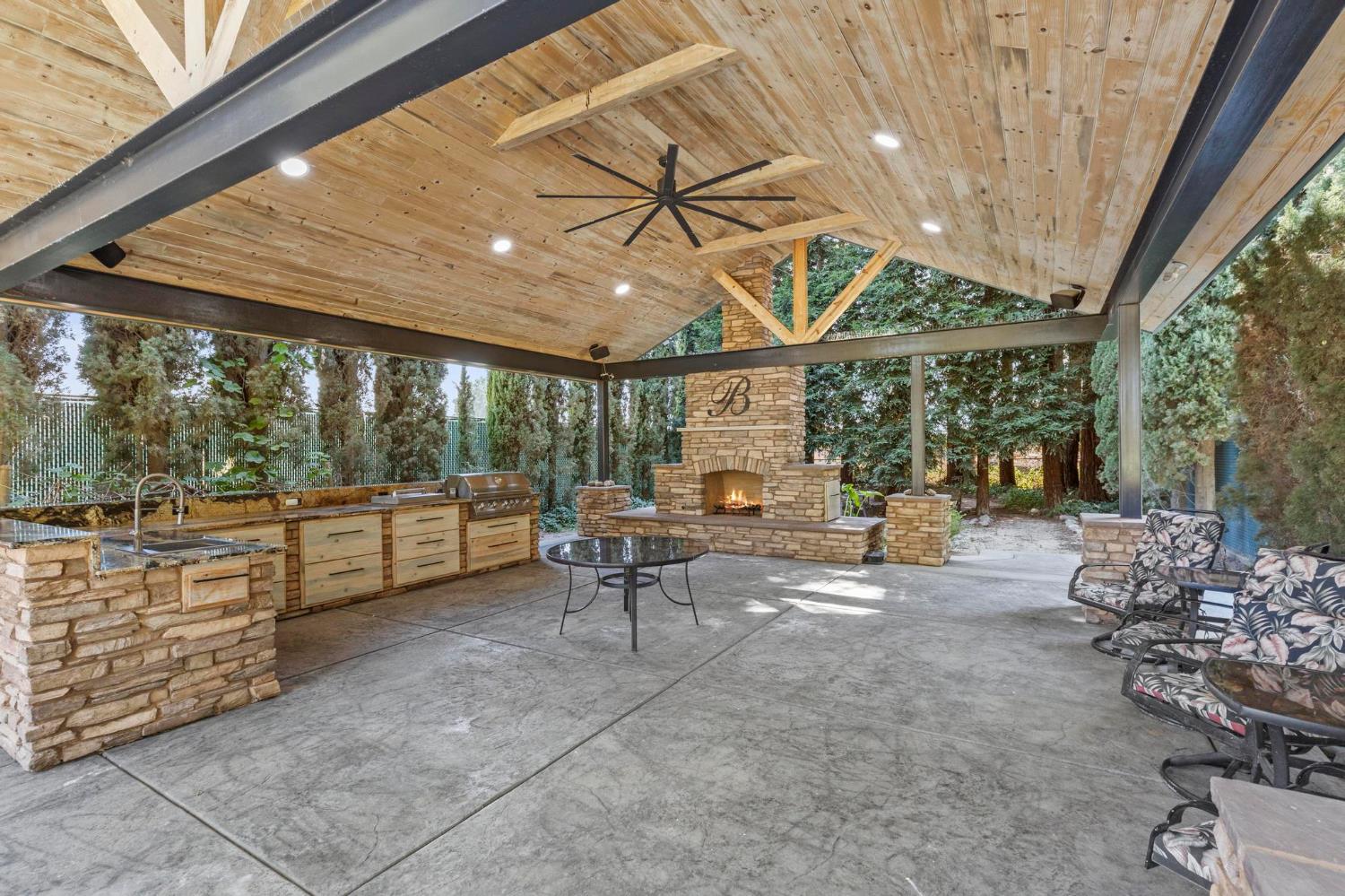7327 Garden Highway