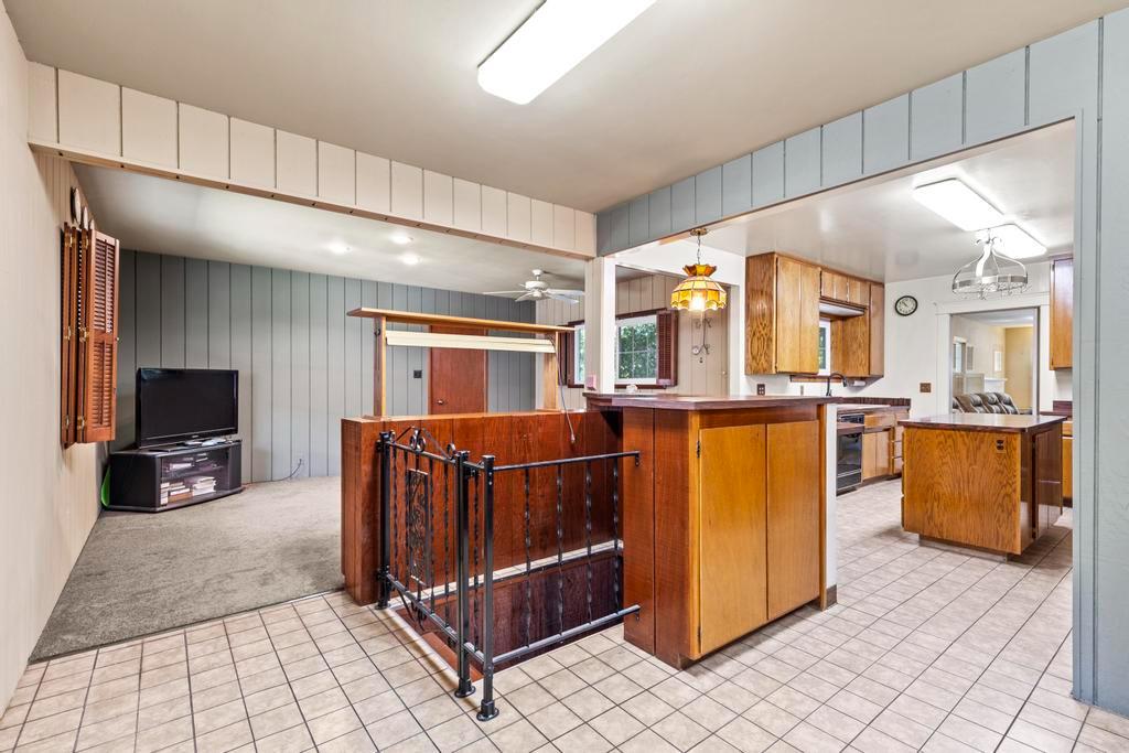 760 Orange Street