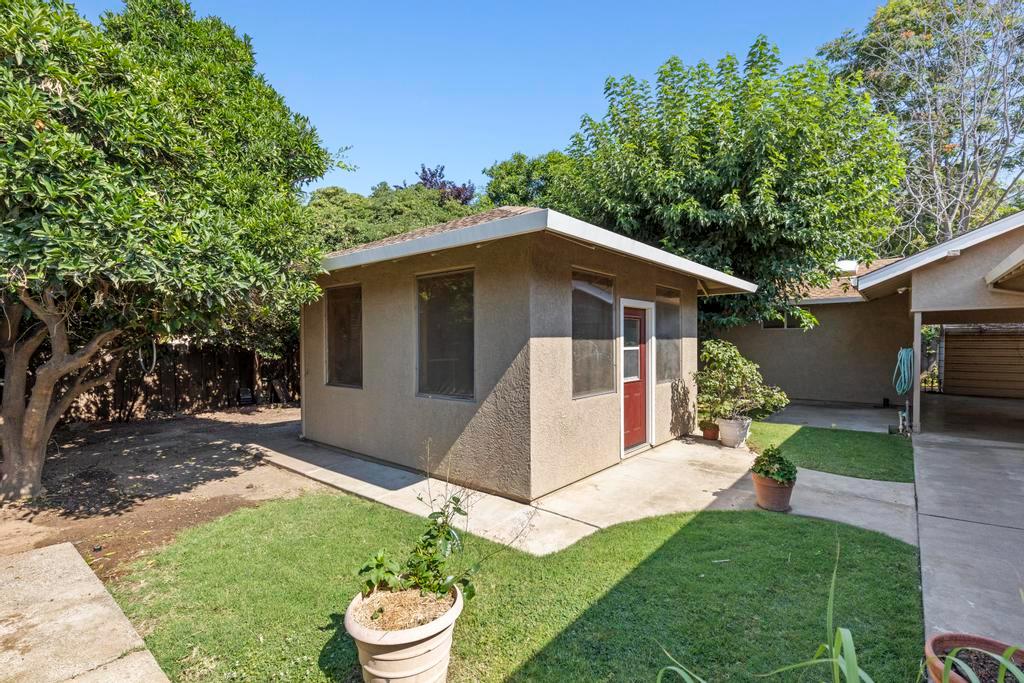 760 Orange Street