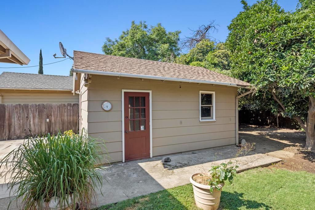760 Orange Street
