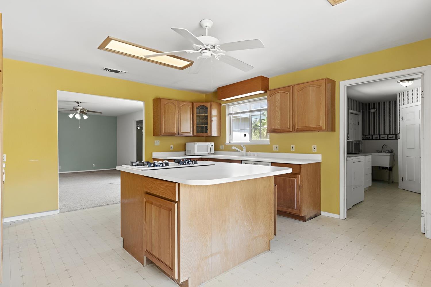 5447 Northridge Way