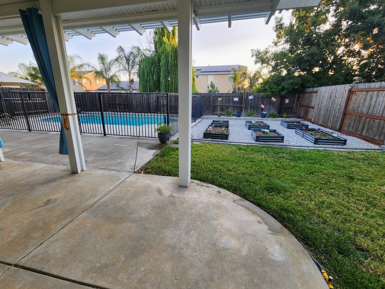 1986 Branding Iron Way