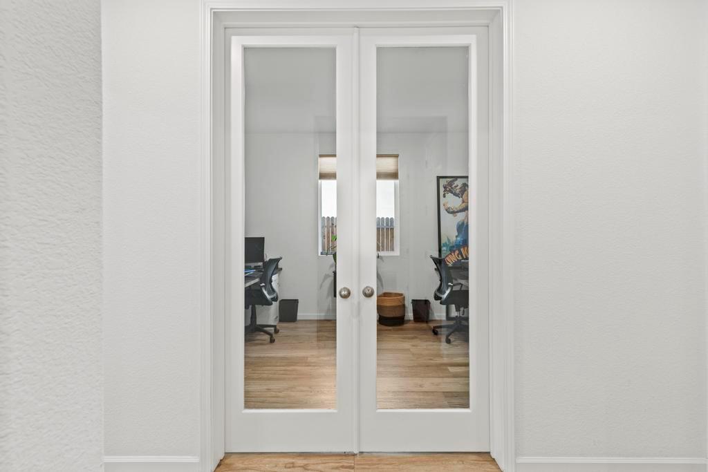 1555 Gelderlander Way