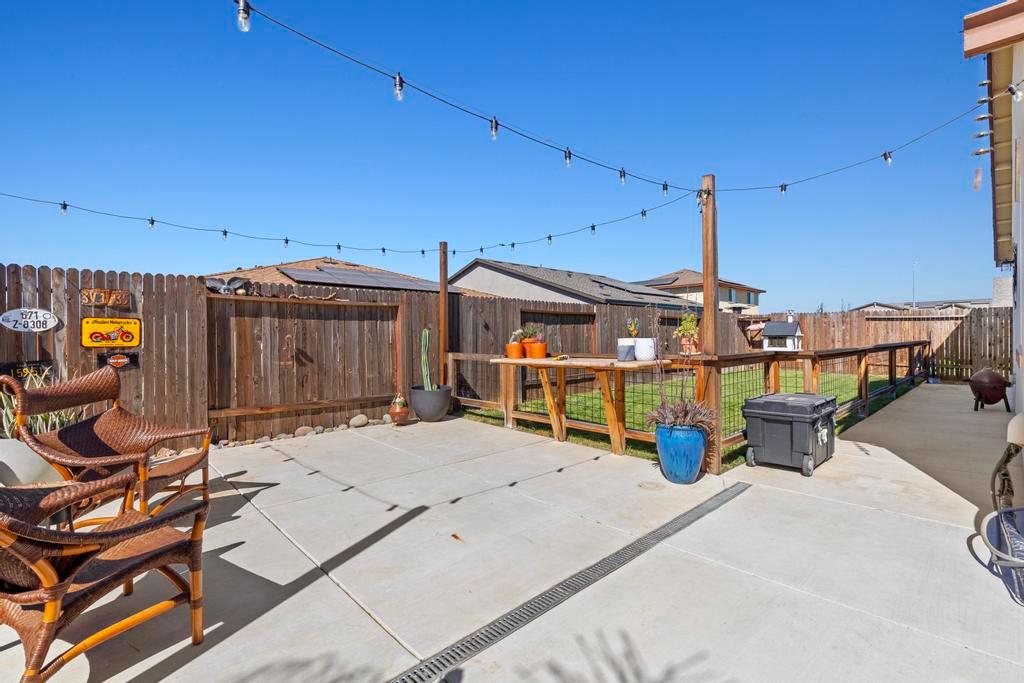 1555 Gelderlander Way