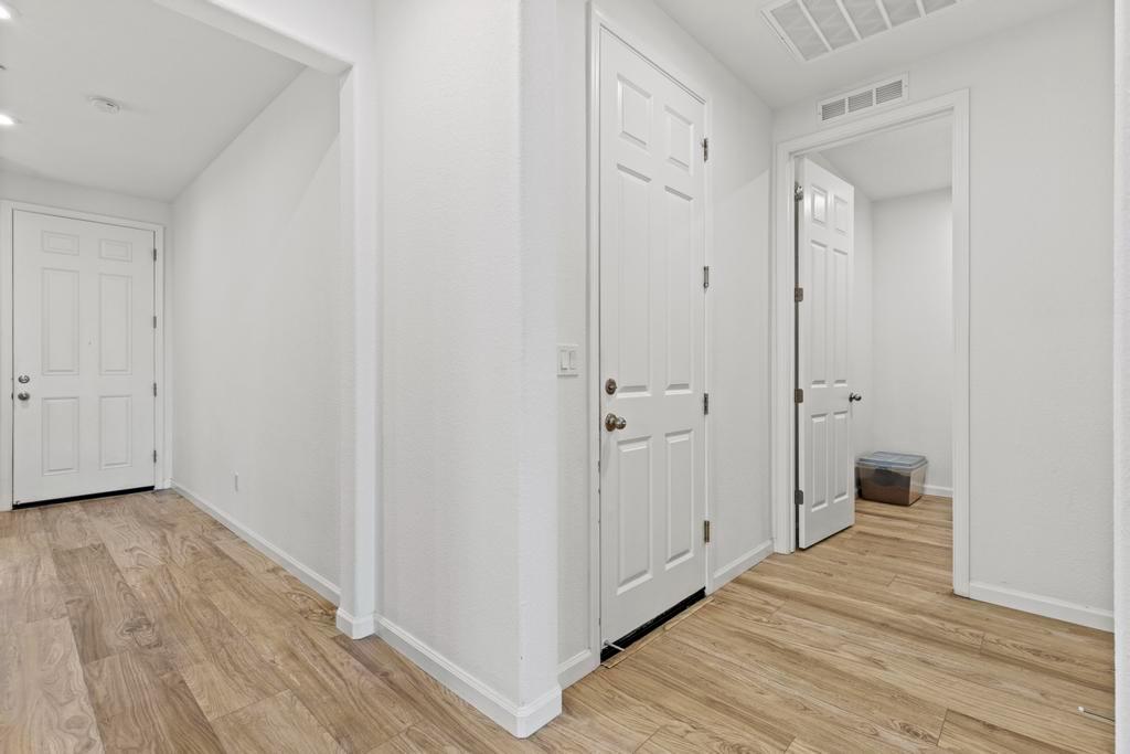 1555 Gelderlander Way