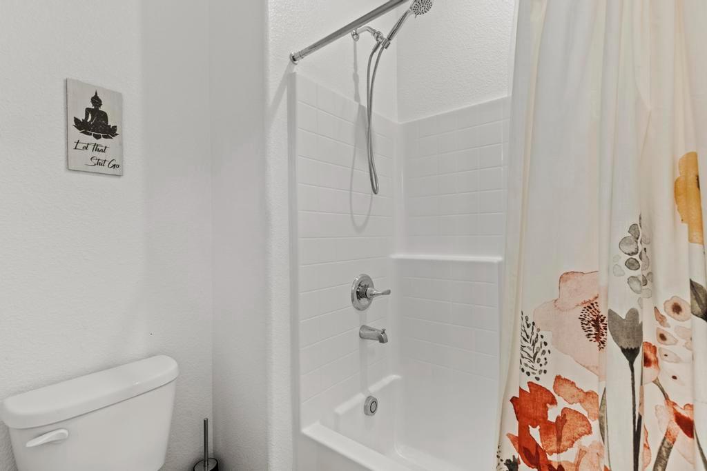 1555 Gelderlander Way