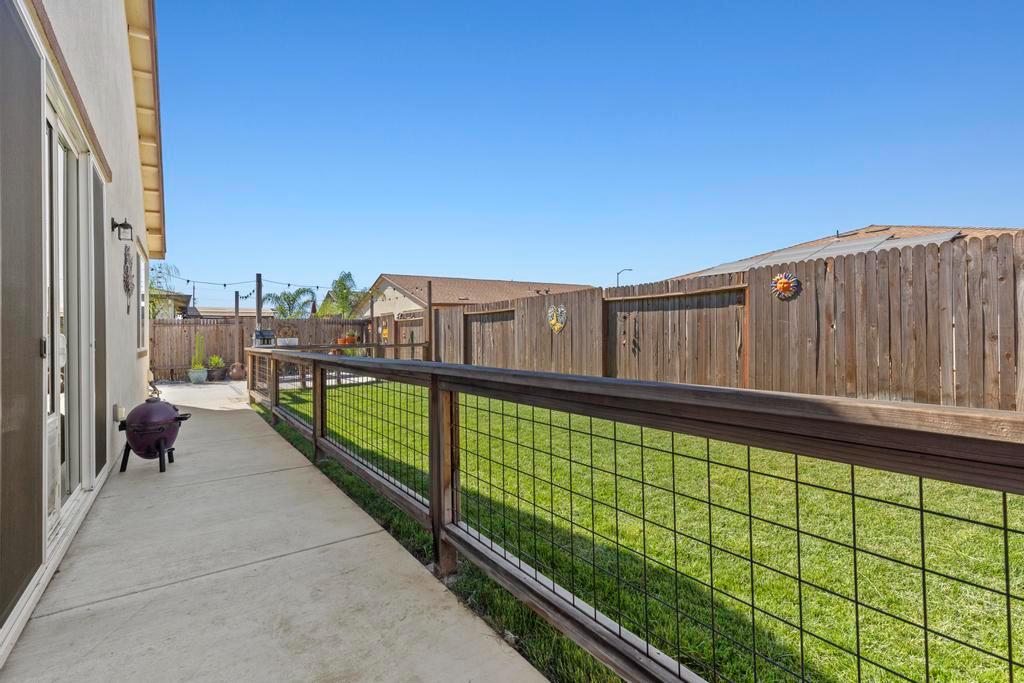 1555 Gelderlander Way