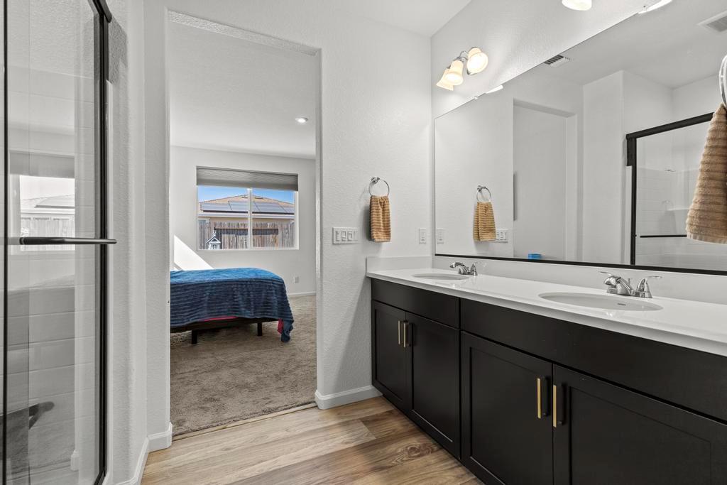 1555 Gelderlander Way