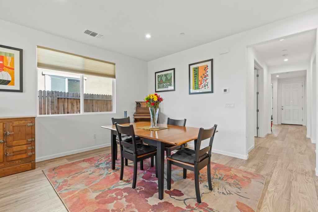 1555 Gelderlander Way