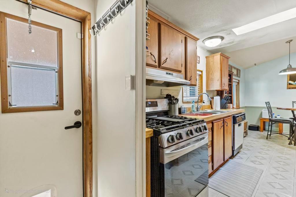 6057 Griffith Avenue 53