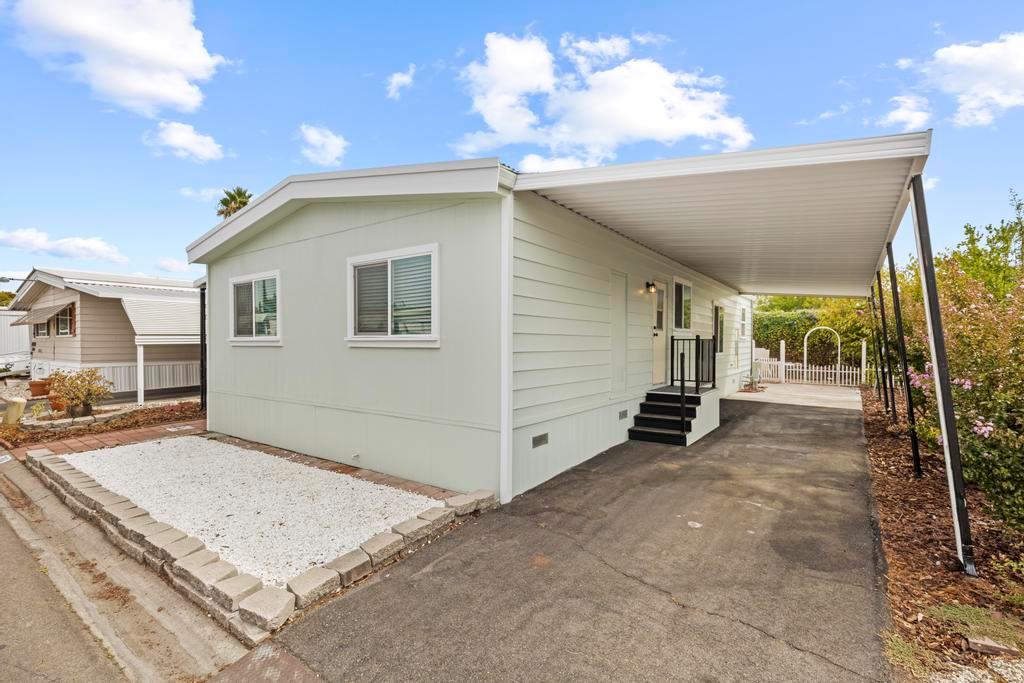 7600 Golden Eye Lane 43