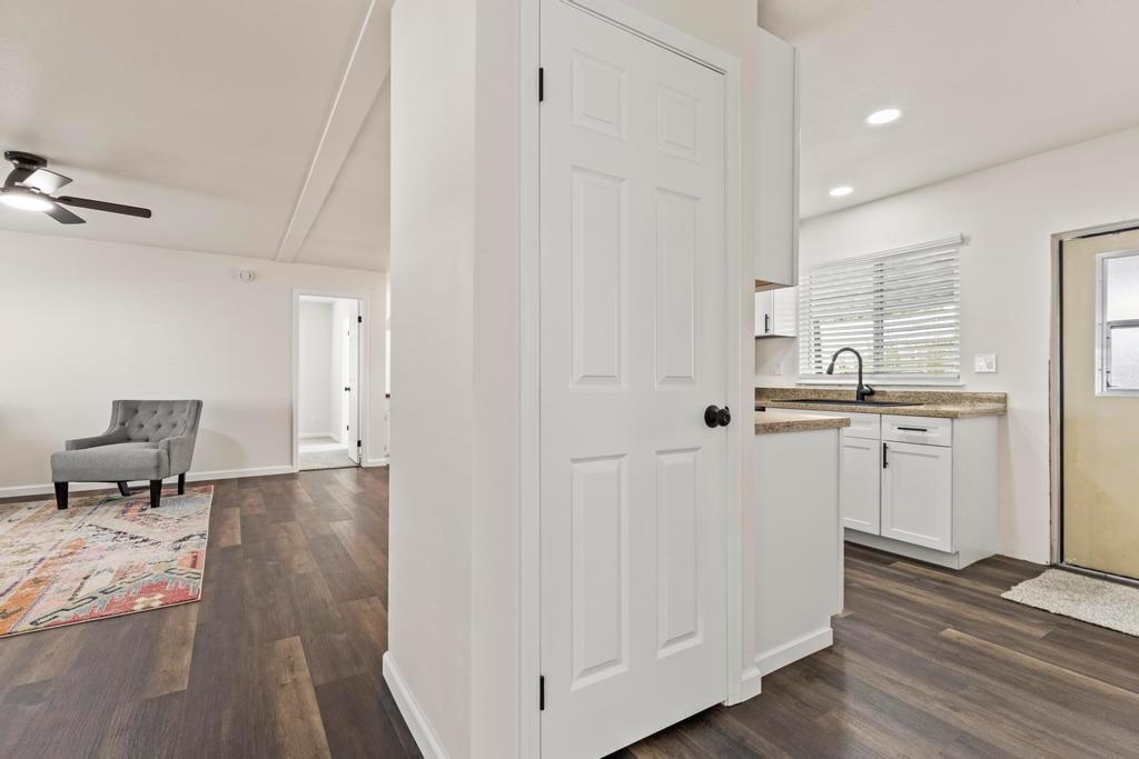 7600 Golden Eye Lane 43