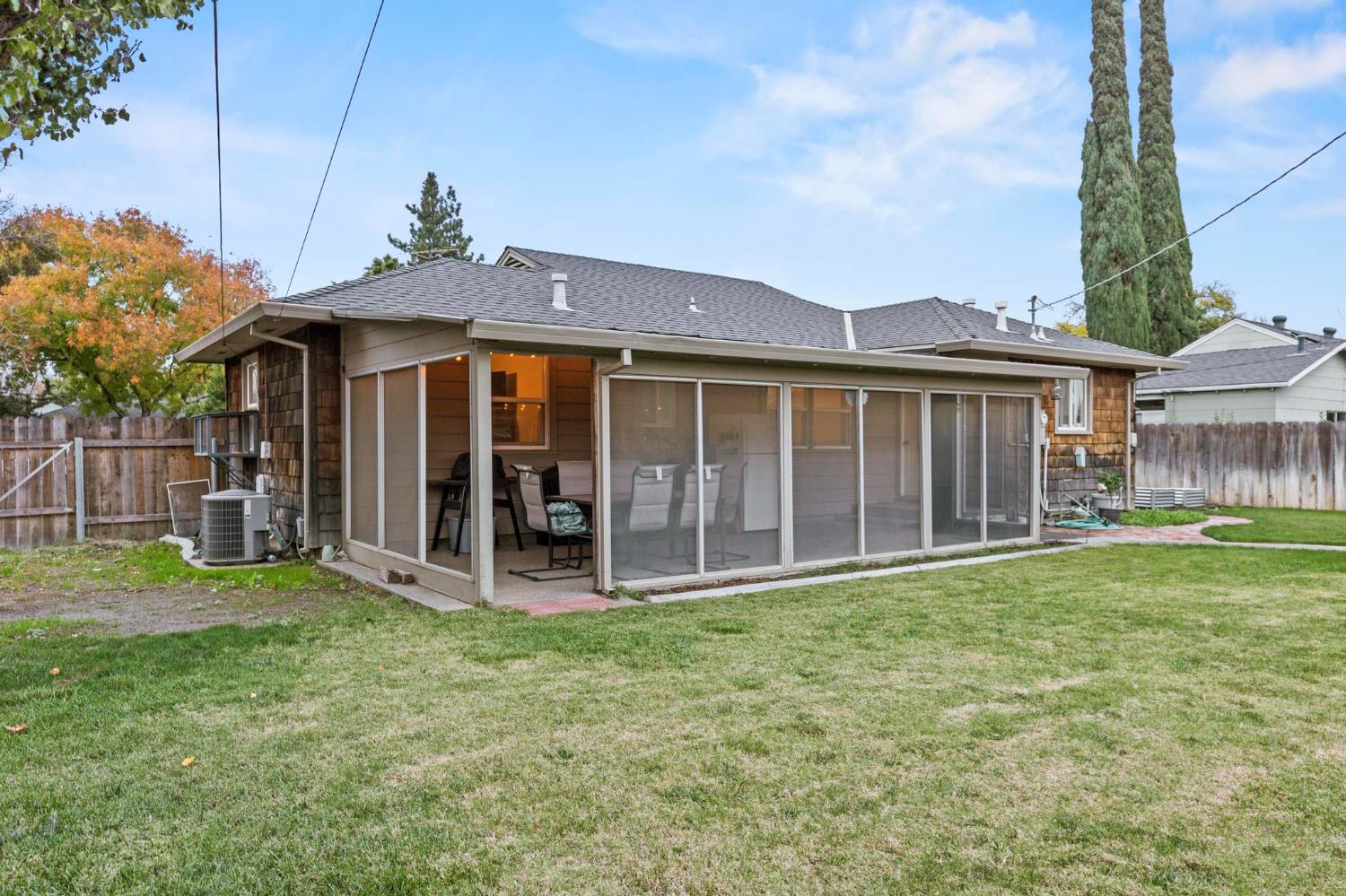 731 Sioc Street