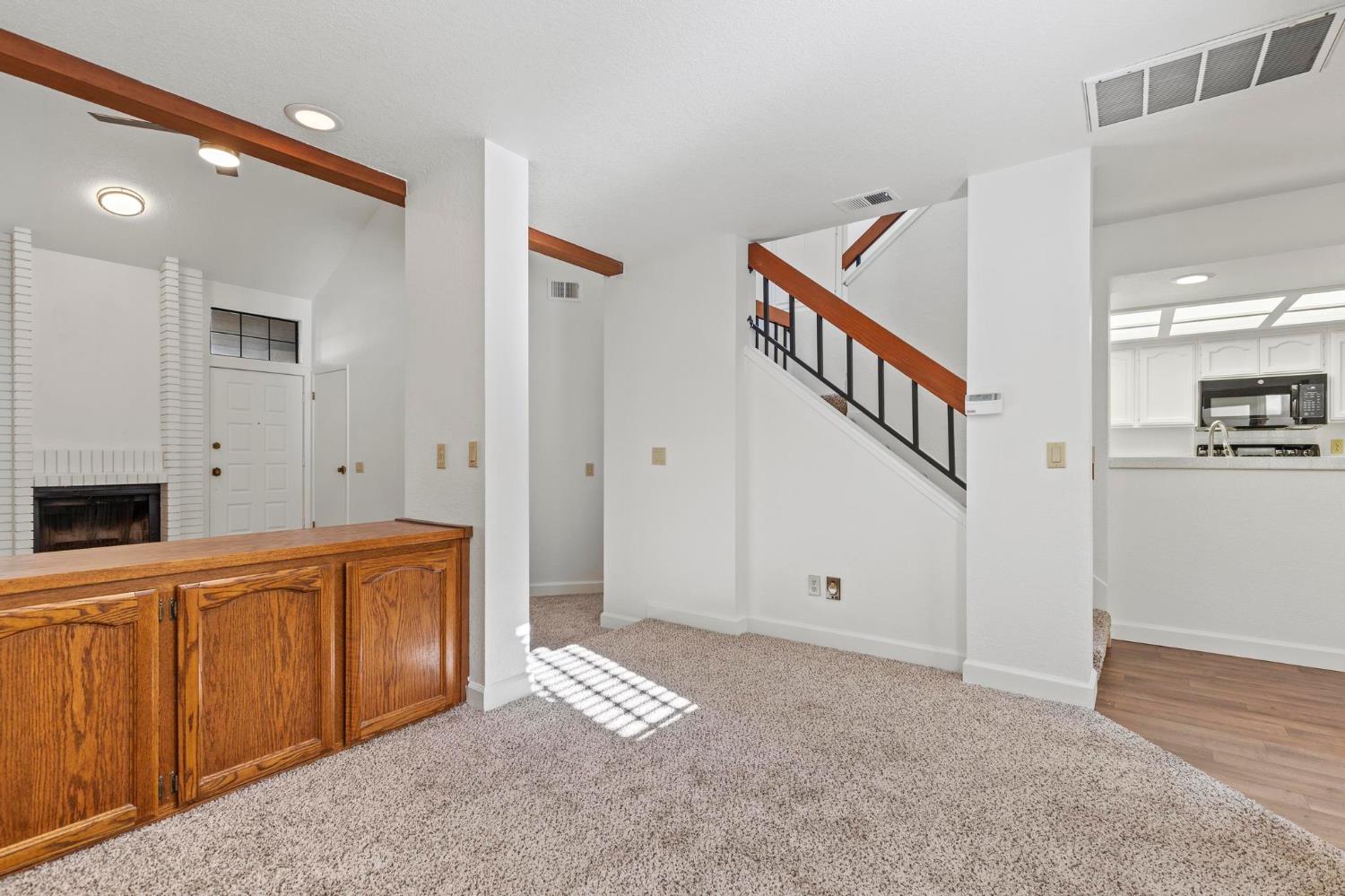 7526 Creekridge Lane