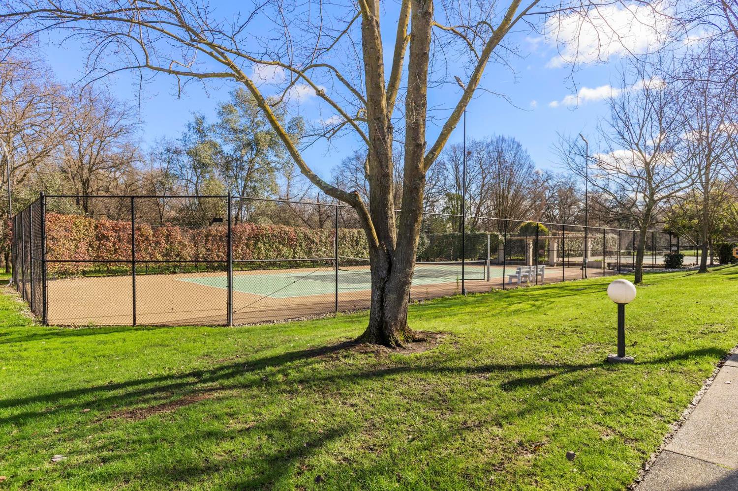 7526 Creekridge Lane