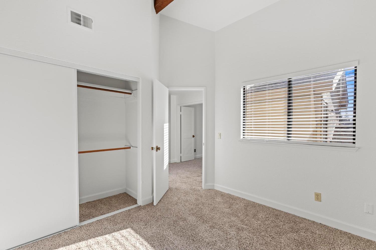 7526 Creekridge Lane