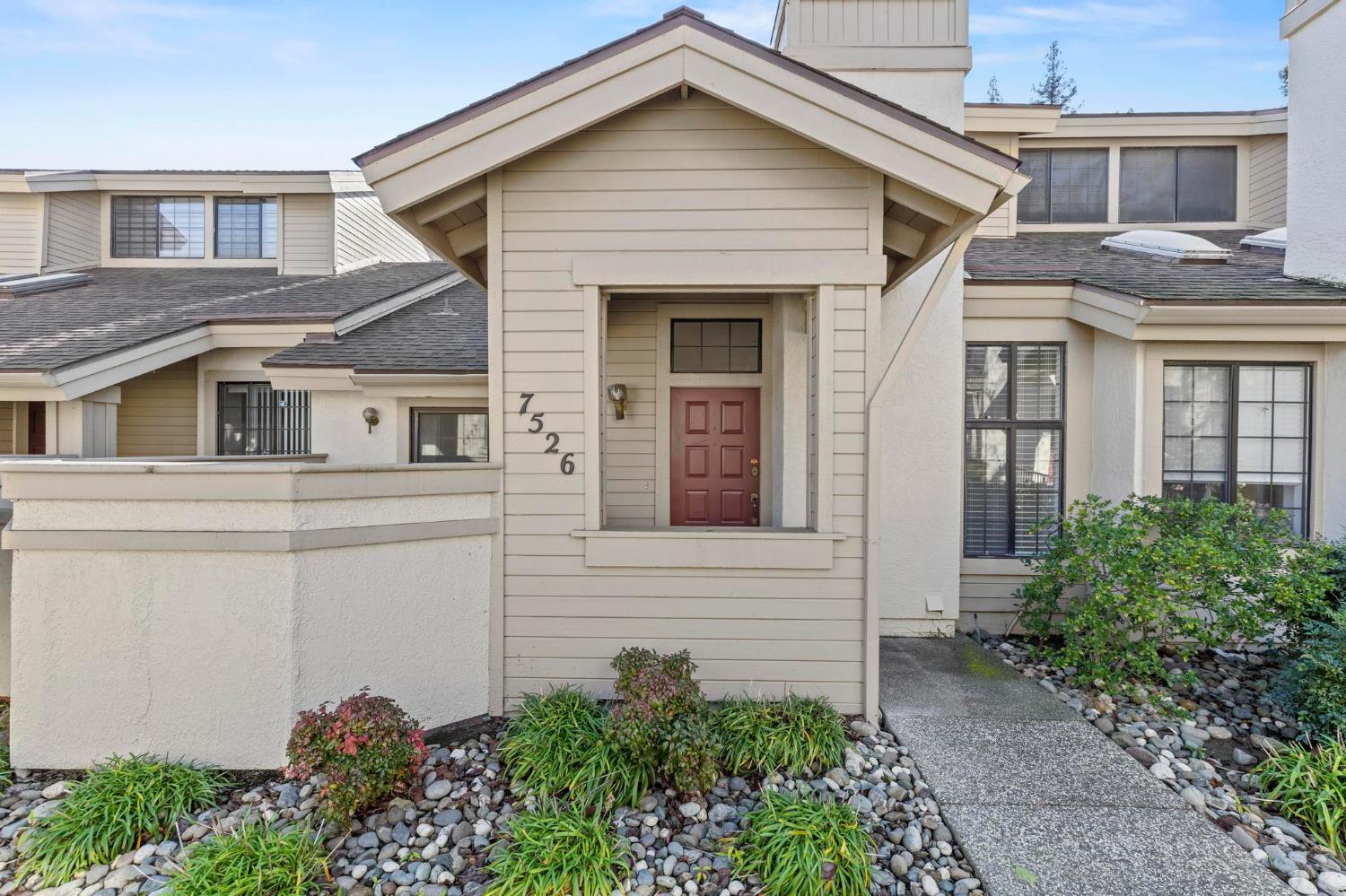 7526 Creekridge Lane