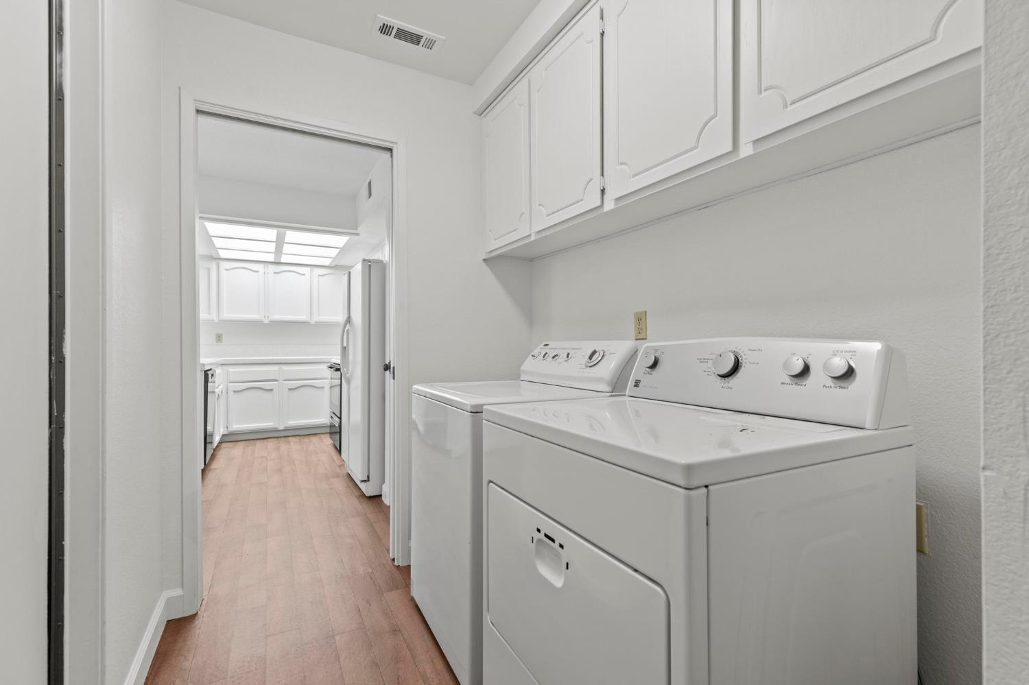 7526 Creekridge Lane