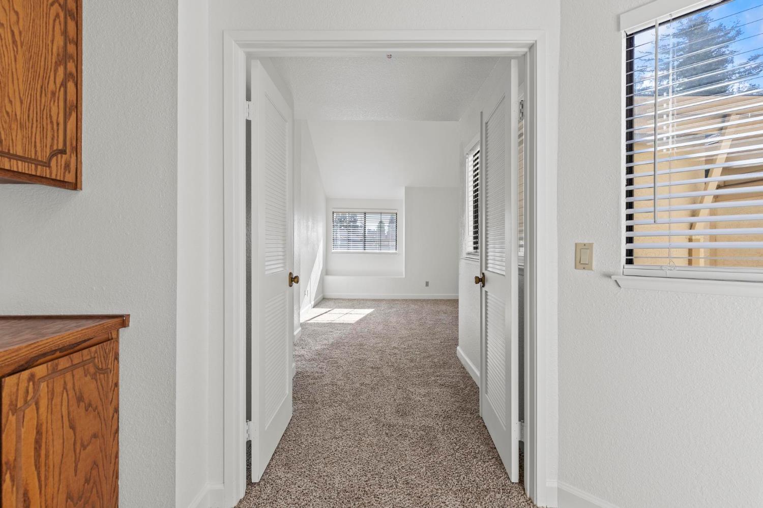 7526 Creekridge Lane