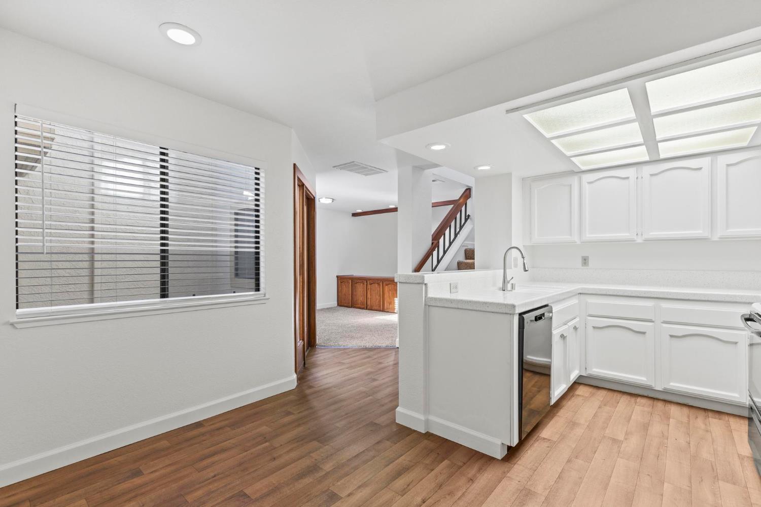 7526 Creekridge Lane