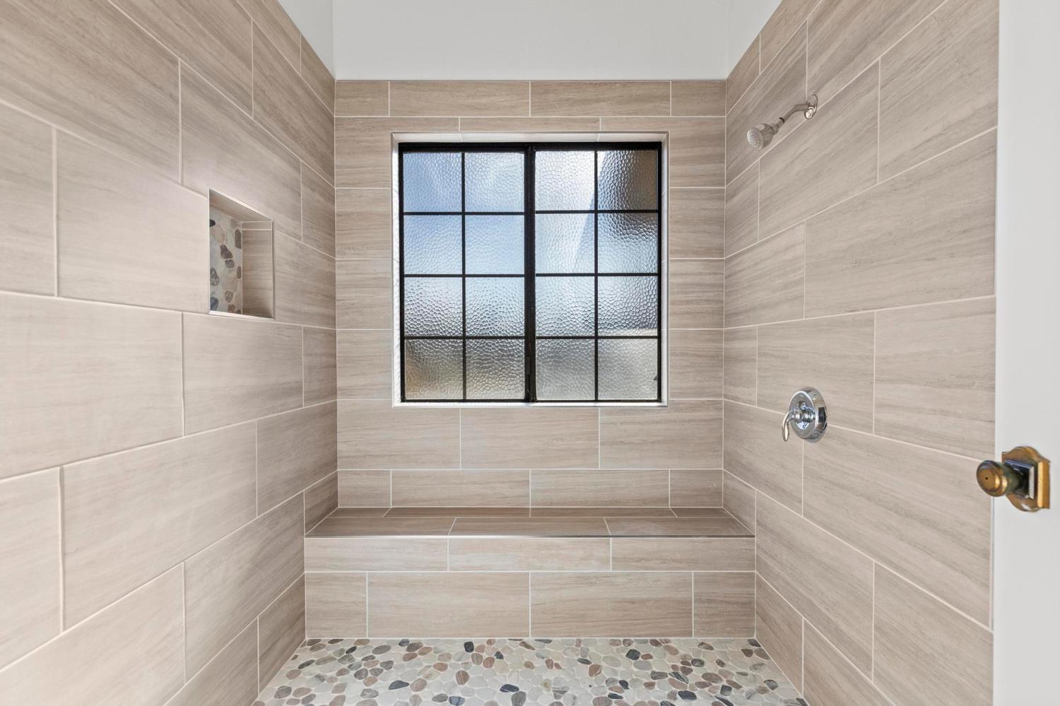 7526 Creekridge Lane